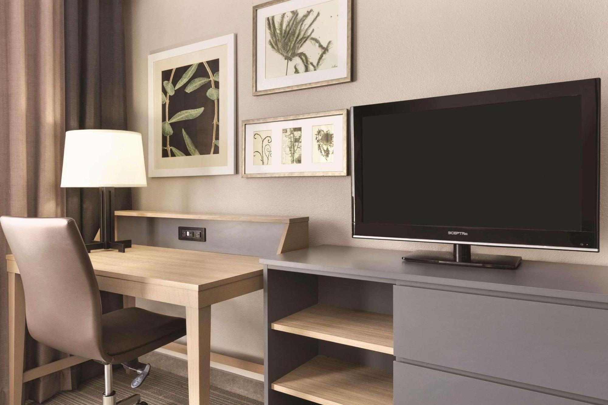 Country Inn & Suites By Radisson, Fresno North, Ca Εξωτερικό φωτογραφία