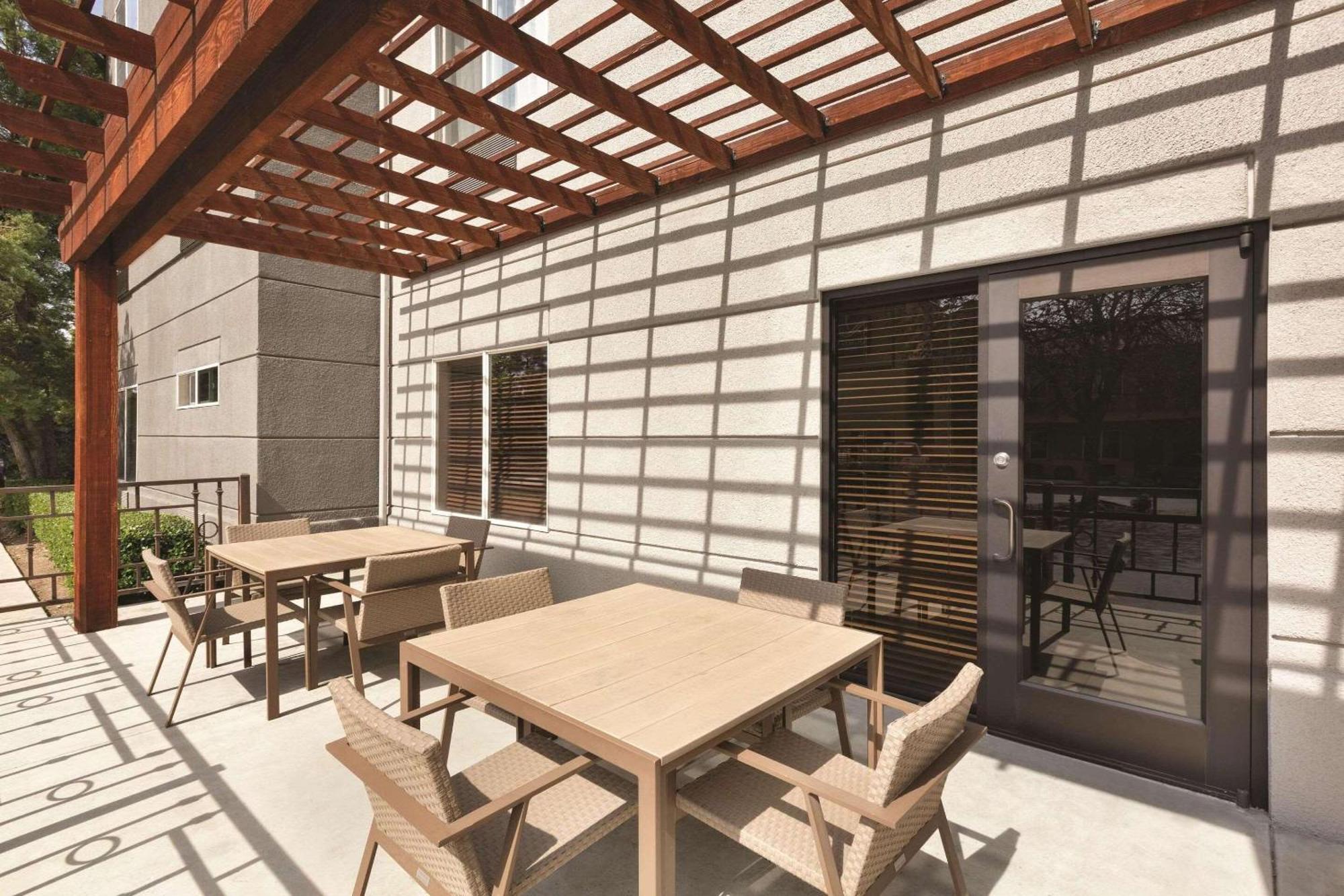 Country Inn & Suites By Radisson, Fresno North, Ca Εξωτερικό φωτογραφία